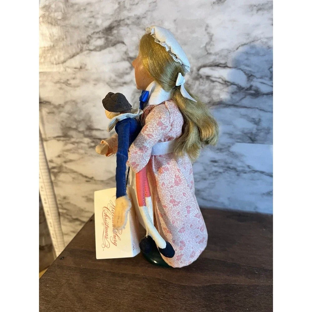 Byers Choice Williamsburg Young Girl Holding Doll - 2001